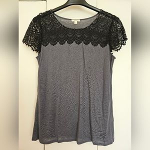 Embroidered Collar T-shirt
